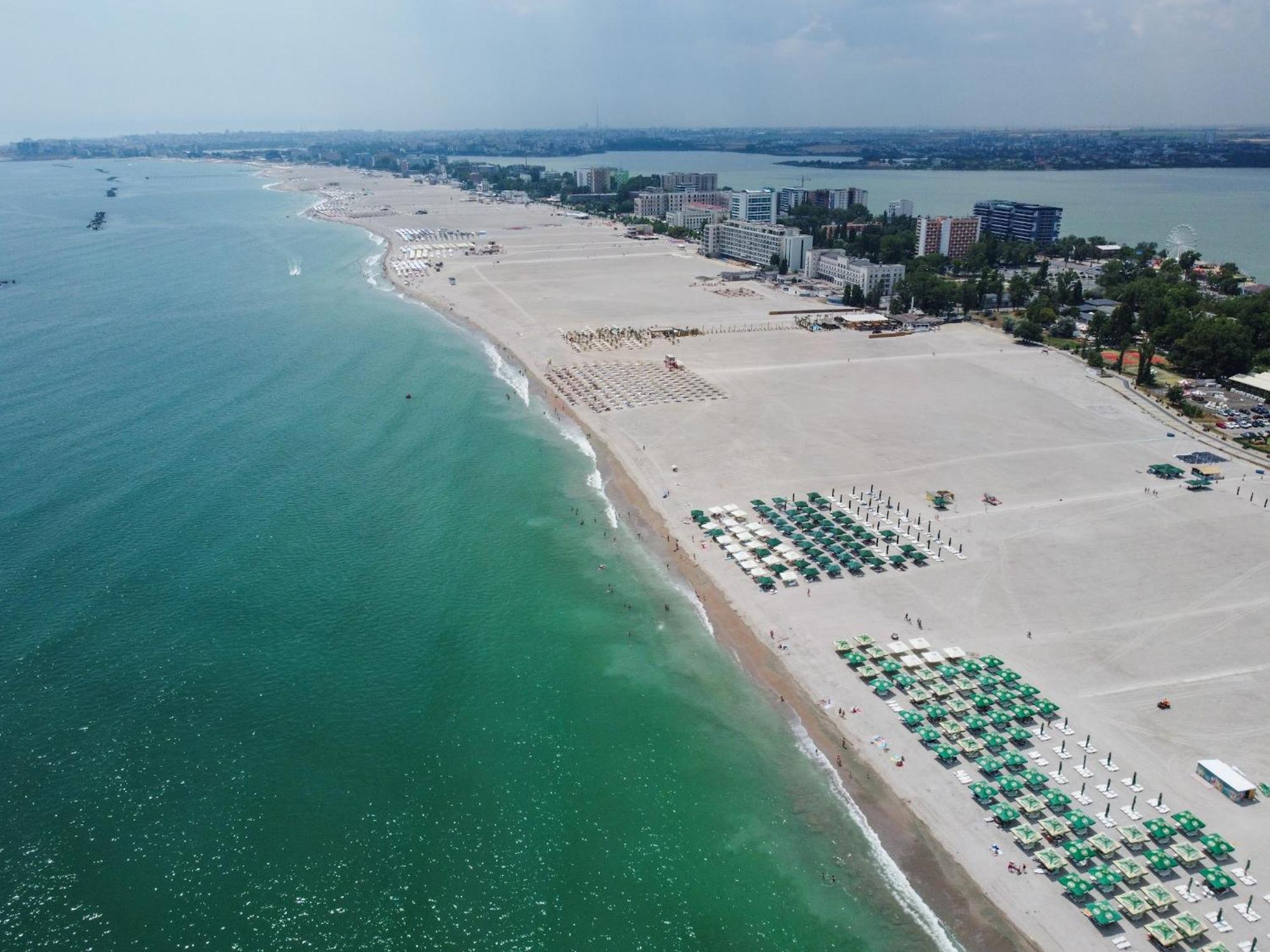 Complex Modern Mamaia