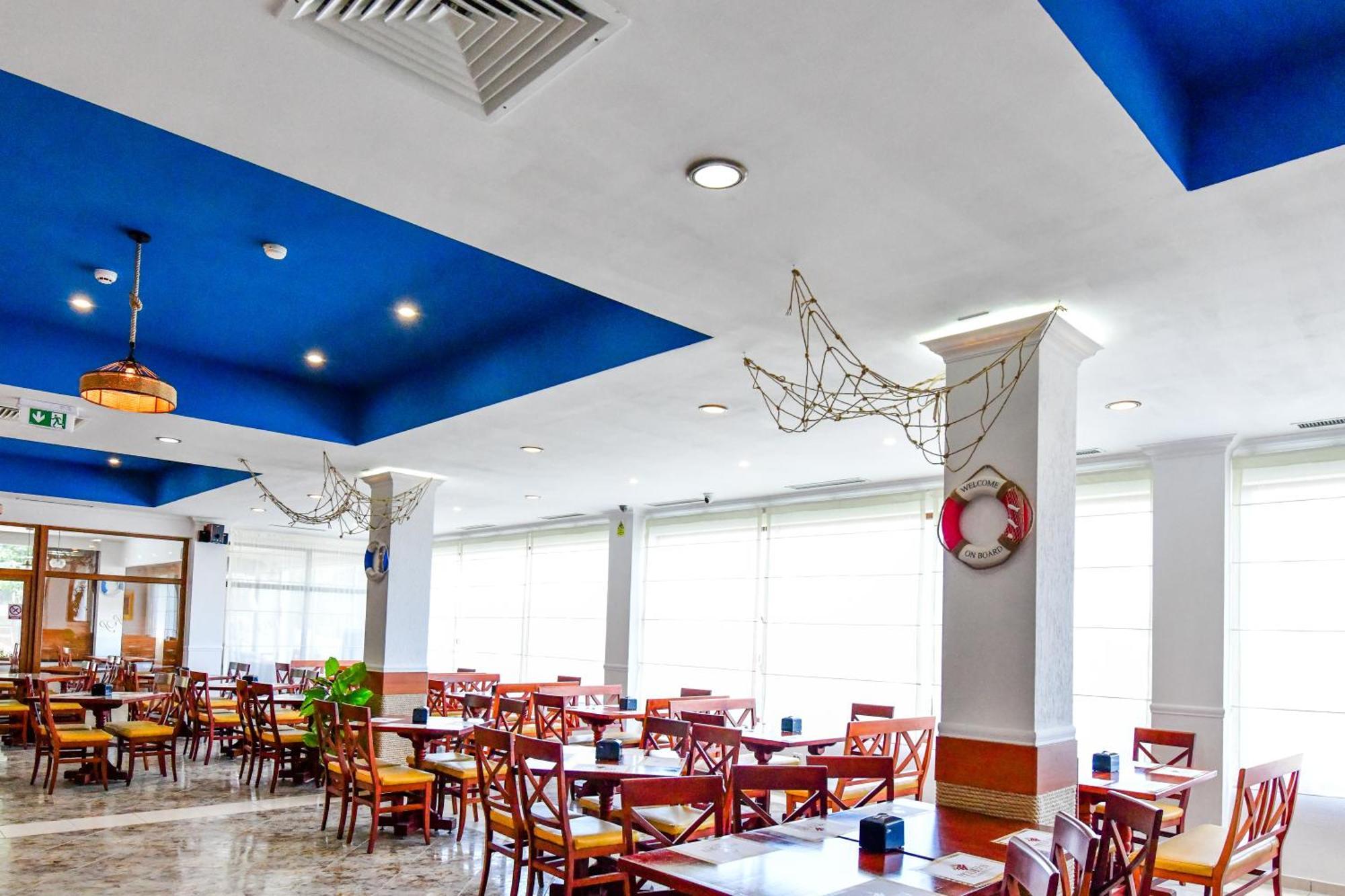 Complex Modern 4* Mamaia