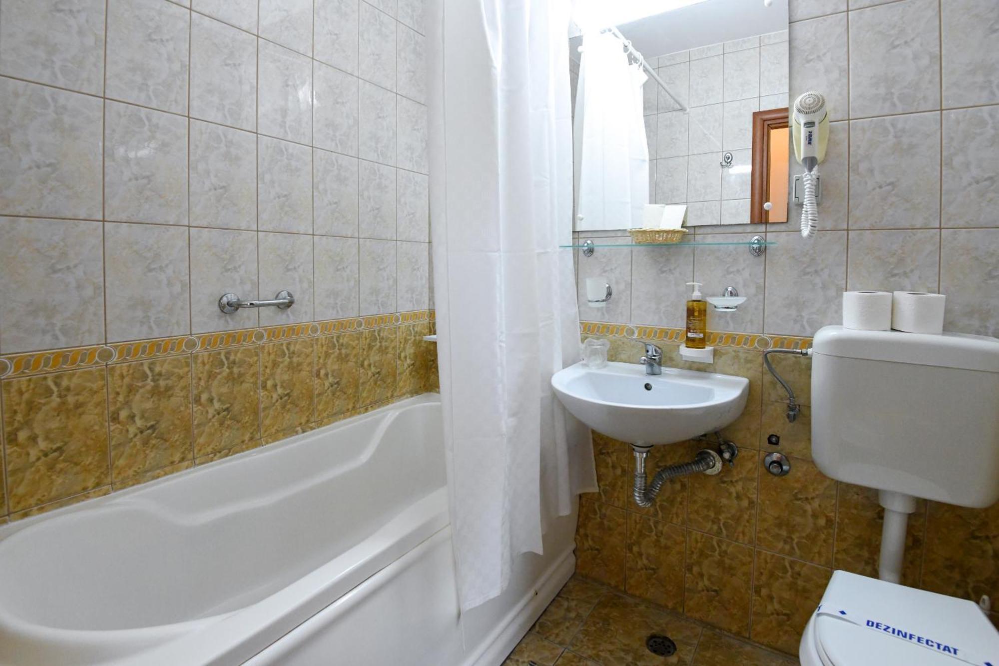 Hotel Complex Modern 4*