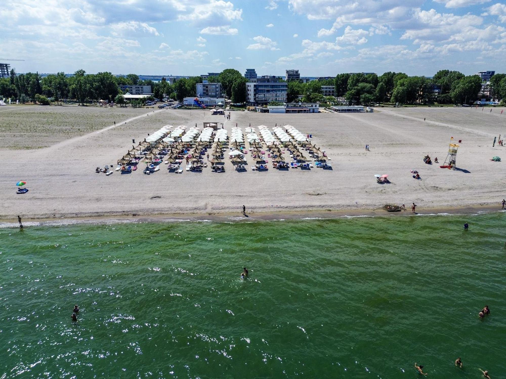 Complex Modern Hotel Mamaia